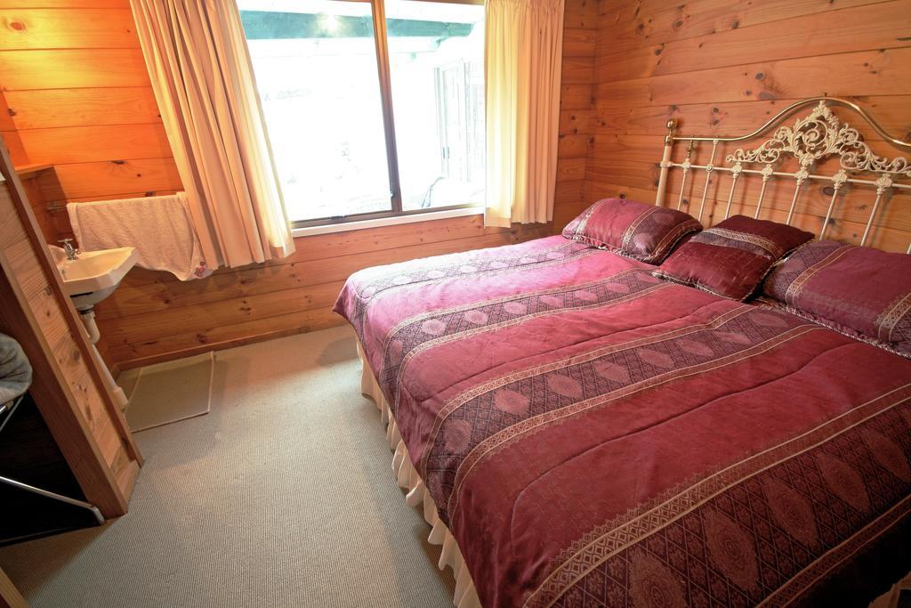 Tony'S Lodge Turangi Zimmer foto